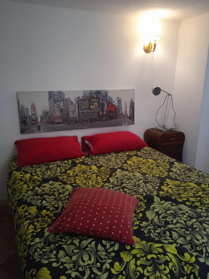 La Casa Della Tammorra Apartment Napoli Bagian luar foto