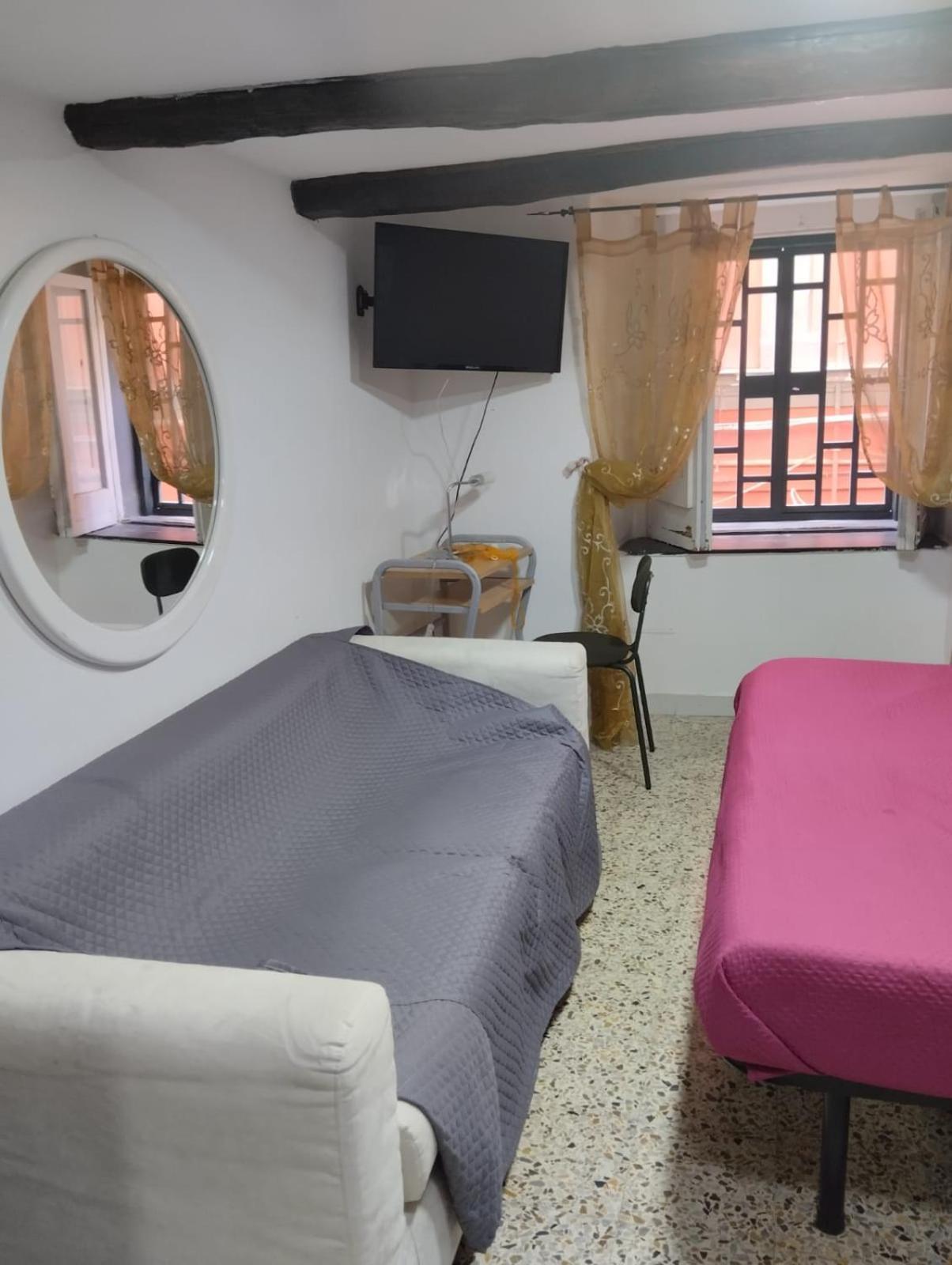 La Casa Della Tammorra Apartment Napoli Bagian luar foto